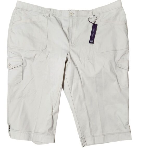 Gloria Vanderbilt Capri Shorts For Women Size 24W Cream Color With Pockets - Picture 1 of 12